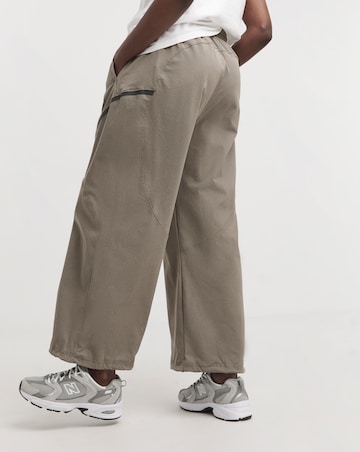 Under Armour Unstoppable Parachute Pant