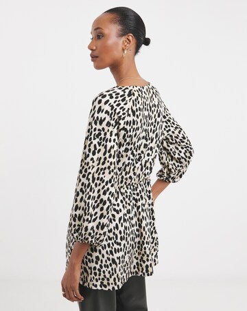 Leopard Print Button Front Longline Top