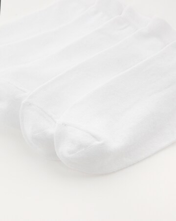 Pretty Secrets (5 Pair Pack) Super Value Trainer Liner Socks (Wide Fit) White