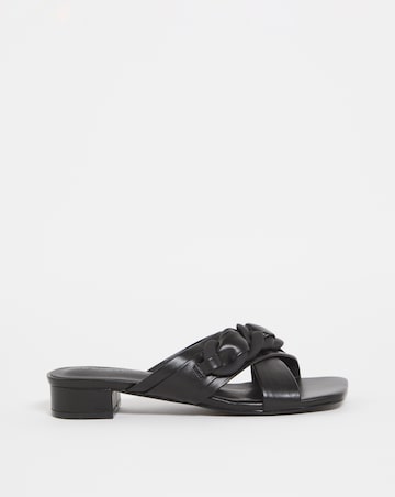 Chain Detail Crossover Mule - Wide Fit (E)