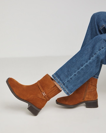 Heavenly Soles Phoenix Suede Square Toe Boots With Gusset - Extra Wide Fit (EEE)