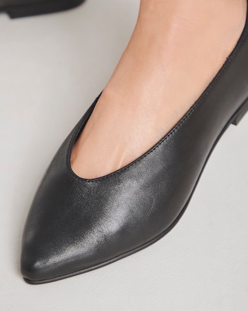 Berkley Leather Pointed Toe Flat Shoe Extra Wide EEE Fit