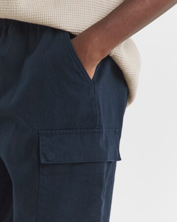 Linen Blend Elasticated Cargo Short