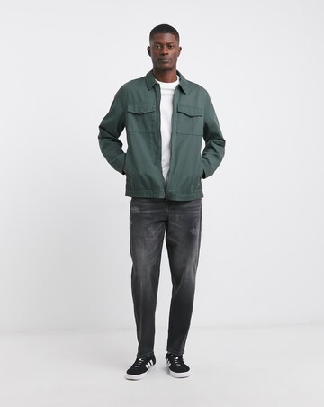 Loose Tapered Fit Jean