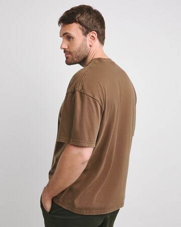 Relaxed Fit Acid Wash T-Shirt- Chestnut