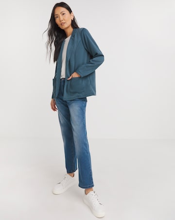 Julipa Jersey Edge to Edge Jacket