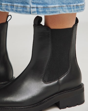 Avis Chunky Leather Chelsea Boots - Wide Fit (E)