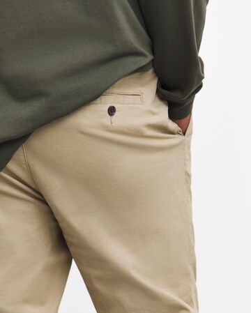 Slim Fit Chino