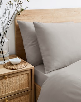 Pure Cotton 200 Thread Count Pillow Case Pair