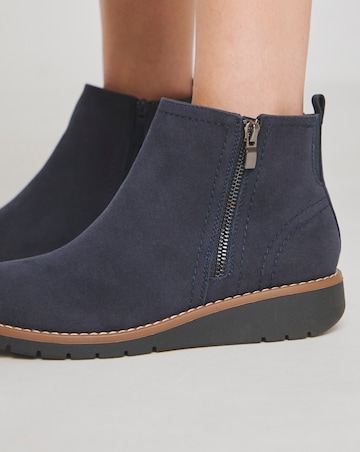 Heavenly Soles Erin Classic Low Wedge Chelsea Boots - Wide Fit (E)