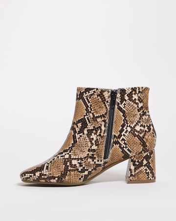 Block Heeled Boot - Extra Wide Fit (EEE)