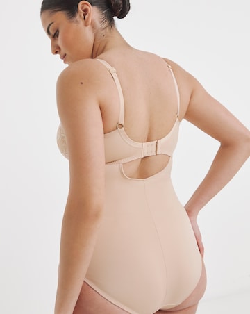 MAGISCULPT New Ella Firm Control Wired Bodyshaper Blush