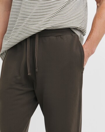Garment Dyed Relaxed Fit Jogger