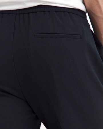 Drawcord Tapered Trouser