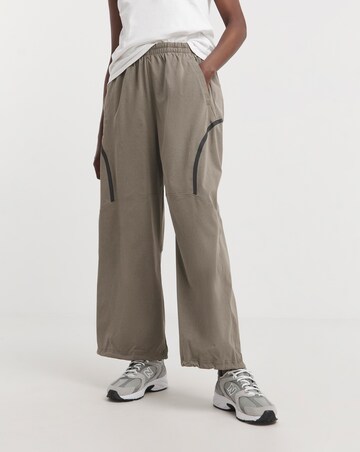 Under Armour Unstoppable Parachute Pant