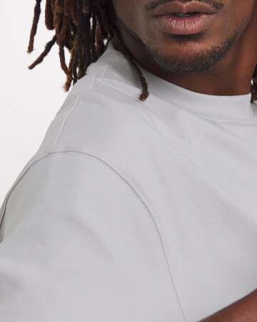 Relaxed Fit Interlock T-Shirt- Grey
