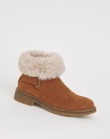 Cushion Walk Fur Collar Crepe Sole Boot Extra Wide EEE Fit