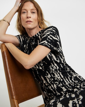 Soft Touch Ruched Side Detail Short Sleeve Dress