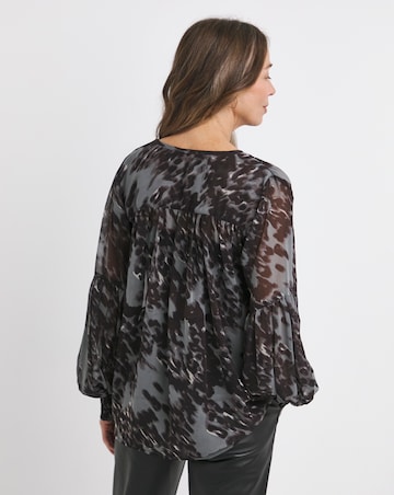 Womens Georgette Collarless Blouson Sleeve Blouse- Grey Animal