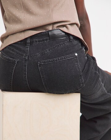 Washed Pleat Detail Wide Leg Jeans