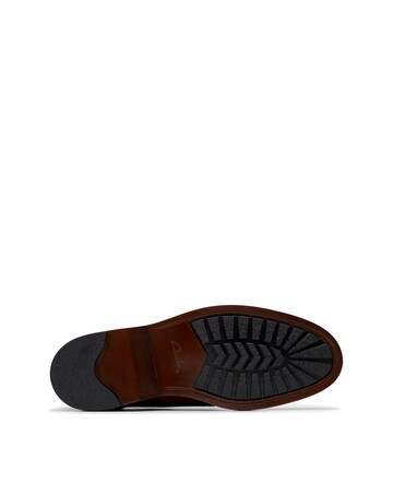 Clarks Aldwin Lace Leather Shoe - Tan