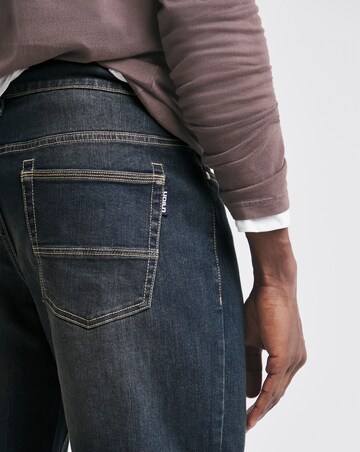 Union Wardrobe Classic Straight Stretch Jean