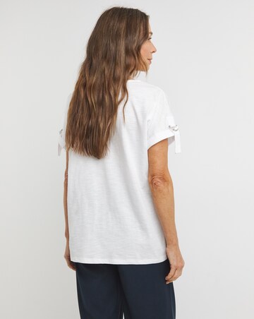 Crew Neck D Ring T-Shirt