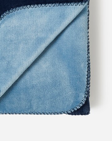Two-Toned Fleece Throw with Stitched Edges