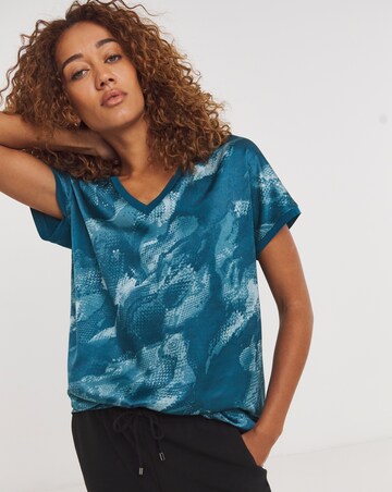 V Neck Printed Satin Front Longline Top