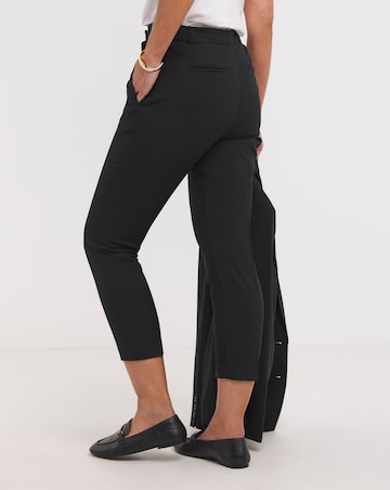 Value Essentials Cropped Tapered Leg Trousers