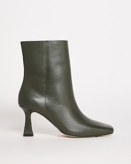 Leather Square Toe Boot - Extra Wide Fit (EEE)