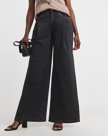 Washed Pleat Detail Wide Leg Jeans