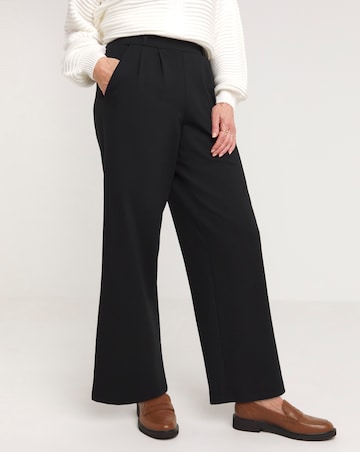 Slimma Black Comfort Fit Wide Leg Trouser Short