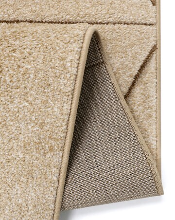 Sara Carved Triangle Rug