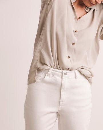Anthology White Capri Jeans