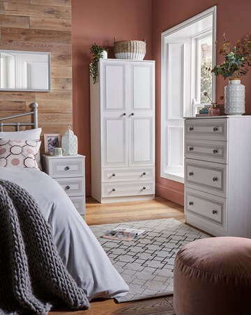 Richmond Ready Assembled 3 Drawer Bedside Table