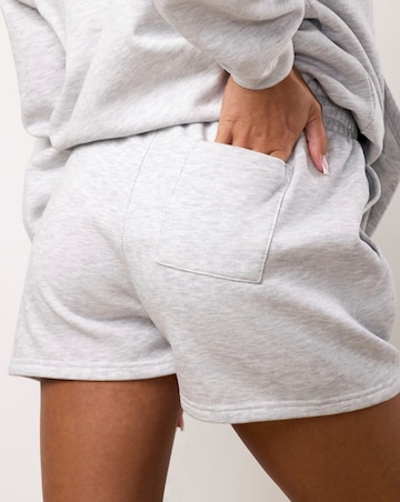 Gym King Shadow Seam Detail Short