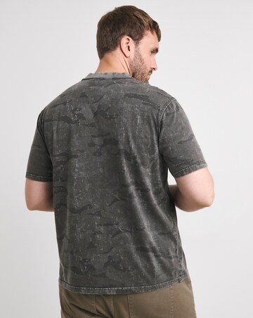 Relaxed Fit Camo Graphic T-Shirt