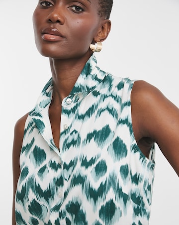 Dipped Back Sleeveless Shirt