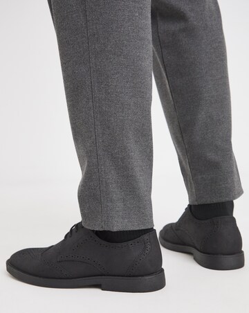 Casual Flex Brogue Wide Fit