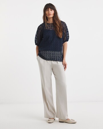 Bubble Sleeve Lace Top