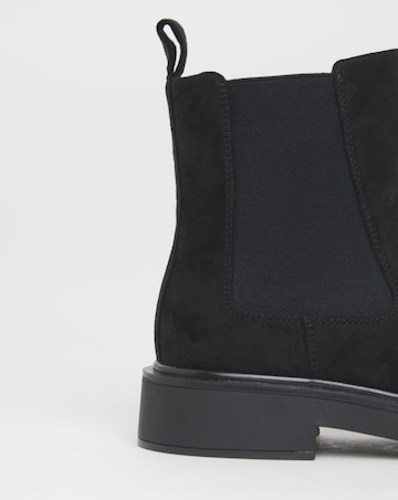Arya Classic Chelsea Boots - Extra Wide Fit (EEE)