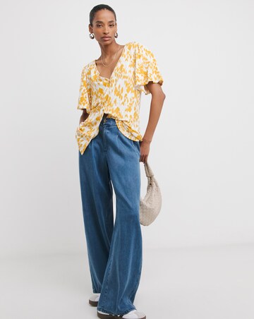 Print Button Front Angel Sleeve Top