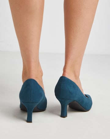 Heavenly Soles Kirsten Pointed Toe Kitten Heel Shoes - Extra Wide Fit (EEE)