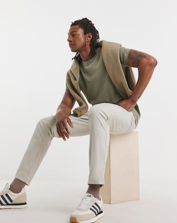 Slim Stretch Chino