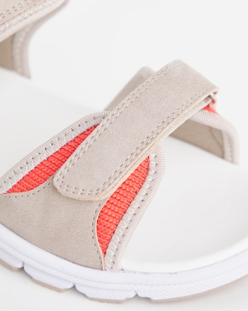 Cushion Walk Sporty Touch & Close Sandal EEE Fit