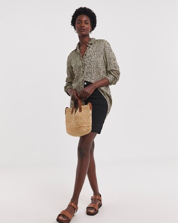 Dipped Back Viscose Shirt
