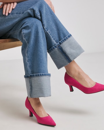 Heavenly Soles Kirsten Pointed Toe Kitten Heel Shoes - Wide Fit (E)
