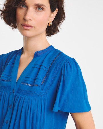 Textured Crinkle Ladder Insert Top
