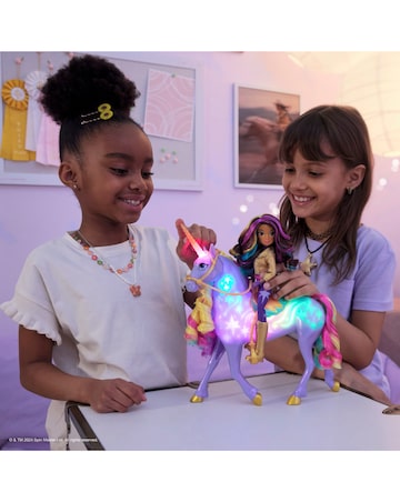Unicorn Academy 11-inch Rainbow Light-Up Wildstar Unicorn